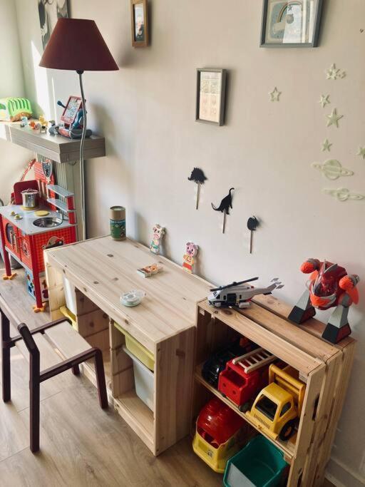 Paris : Appartement Familial Avec Parking Prive Кліші Екстер'єр фото