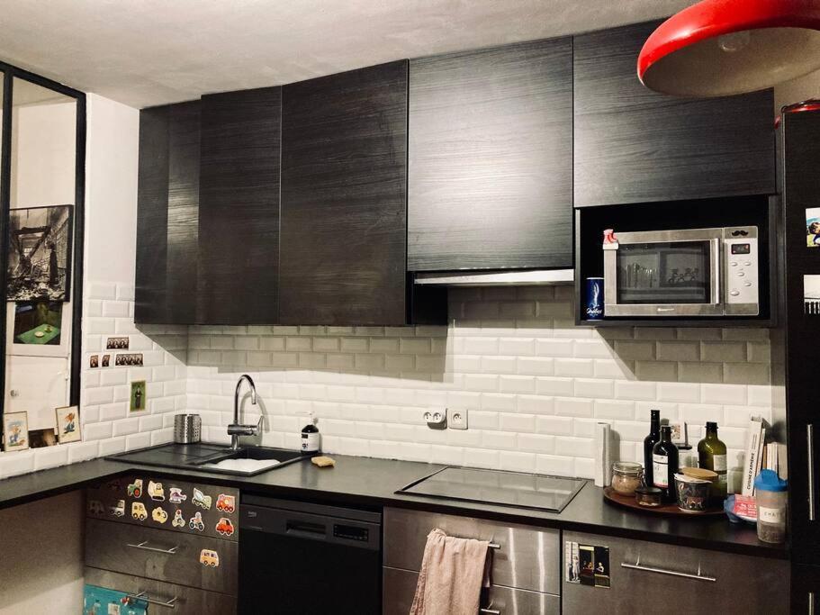 Paris : Appartement Familial Avec Parking Prive Кліші Екстер'єр фото