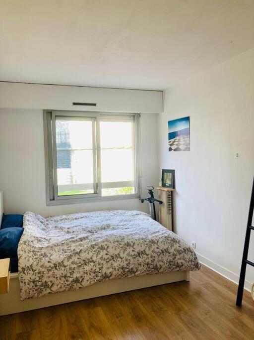 Paris : Appartement Familial Avec Parking Prive Кліші Екстер'єр фото